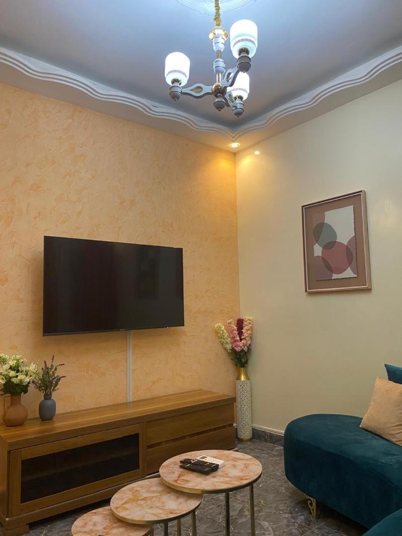 Joli 2 Pieces Cosi Derkle Apartamento Dakar
