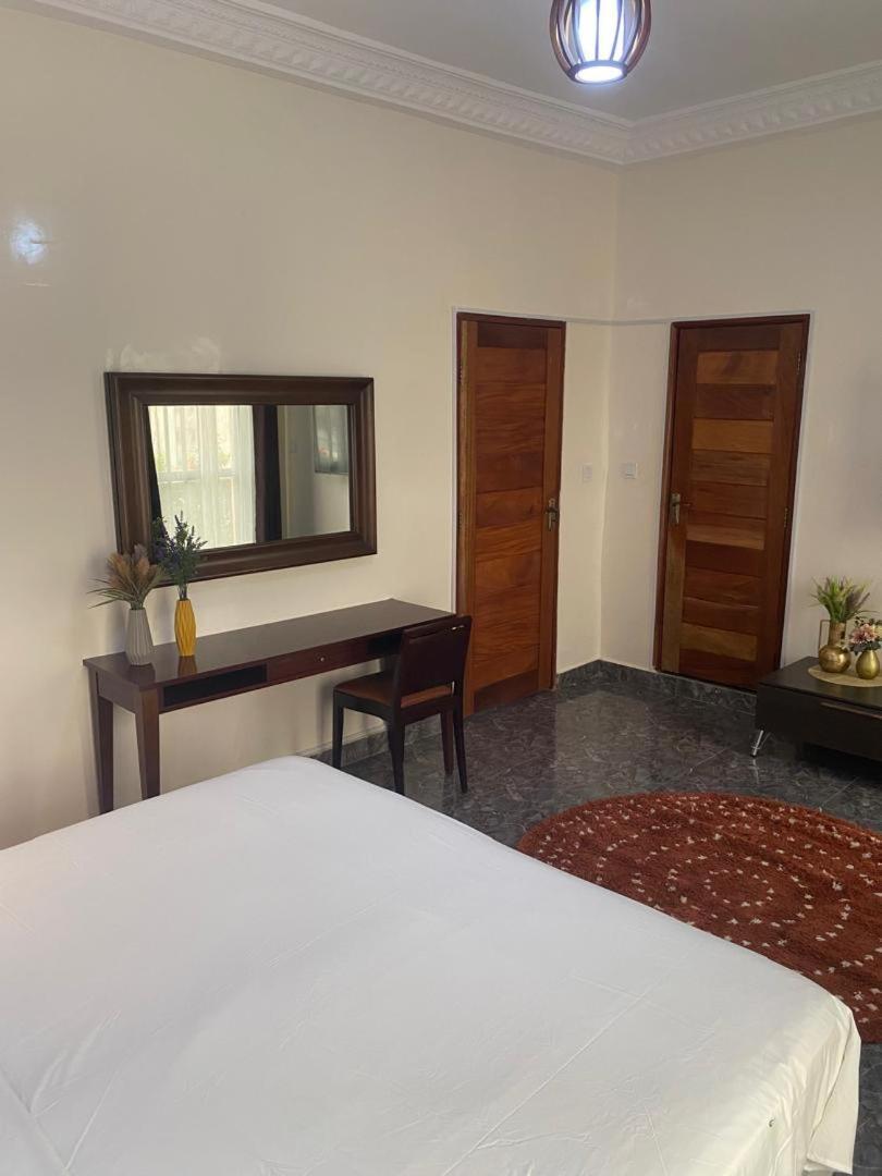 Joli 2 Pieces Cosi Derkle Apartamento